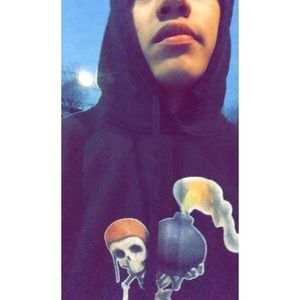 Meet your Posher, Erne stalin